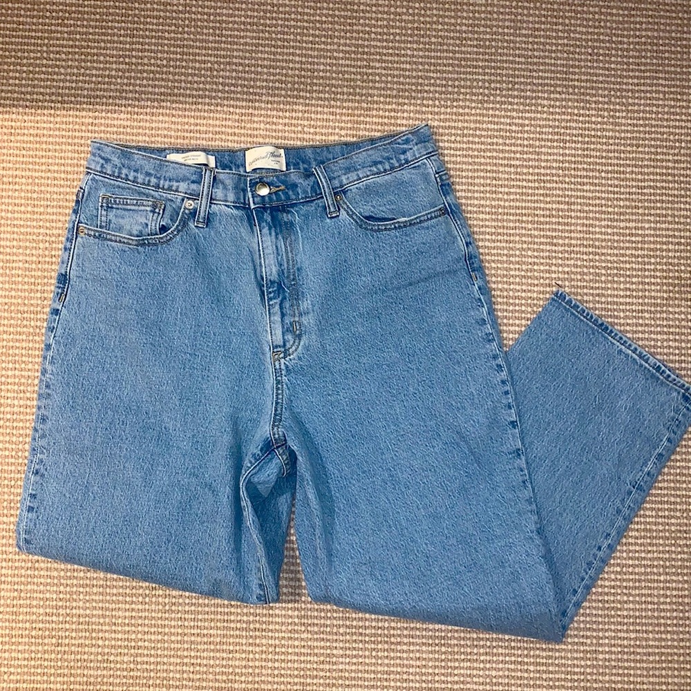 Vintage Straight Jeans - Medium Wash